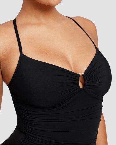 Juna™ | Elegant shaping badedrakt