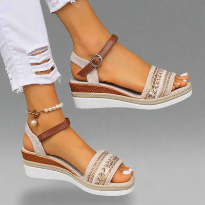Dana™ |  Komfortable og stilige sandaler