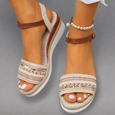 Dana™ |  Komfortable og stilige sandaler