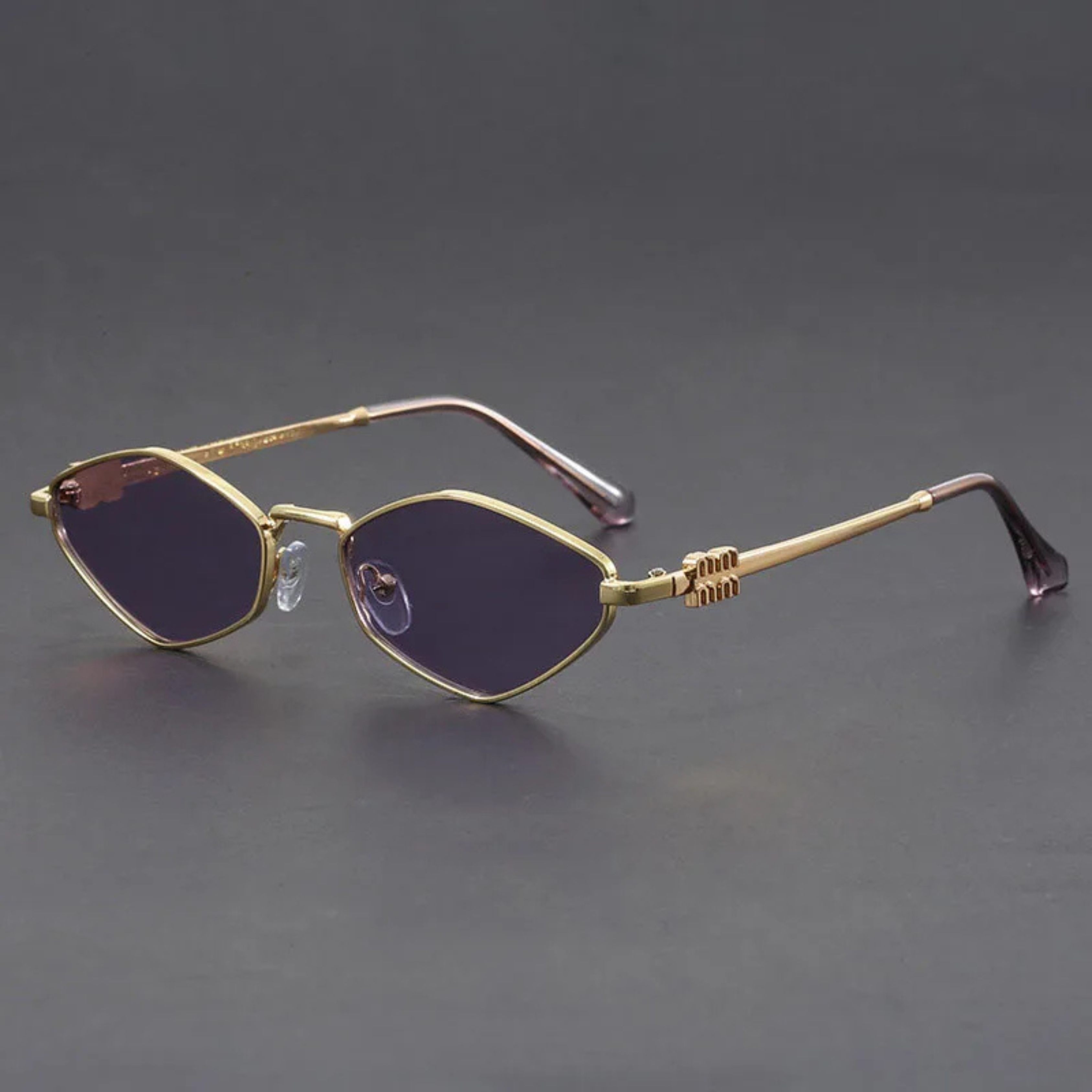 Eira™ | Elegante Cat-Eye Solbriller med Skarpe, Skulpturelle Linser