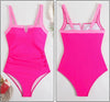 Daniella™ | Badedrakt for kvinner med dyp V-hals og push-up