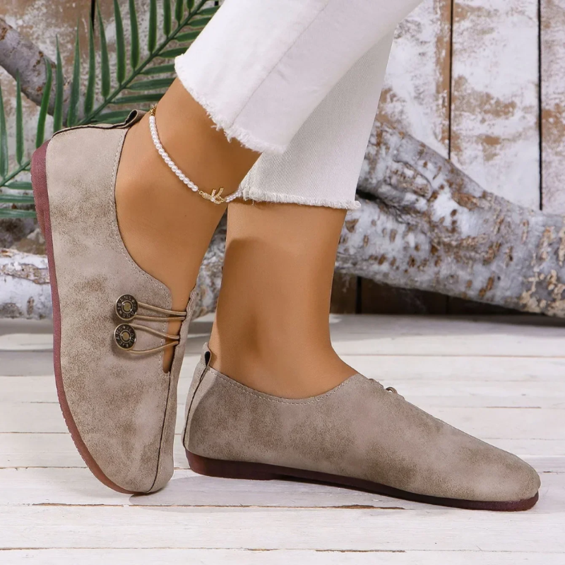 Klaudia™ | En semsket loafer som beveger seg med deg