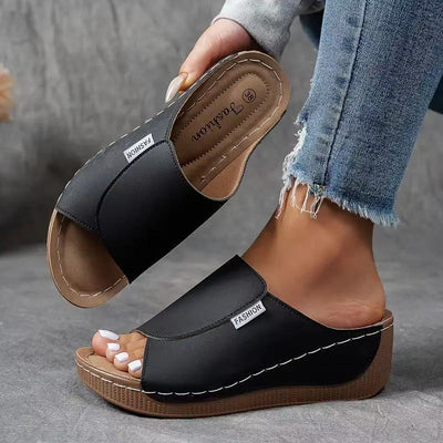 Annie™ | Sandal med kilehæl