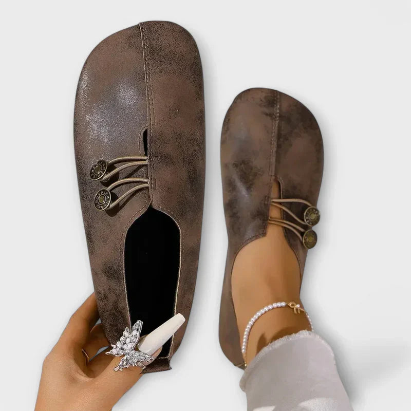 Klaudia™ | En semsket loafer som beveger seg med deg