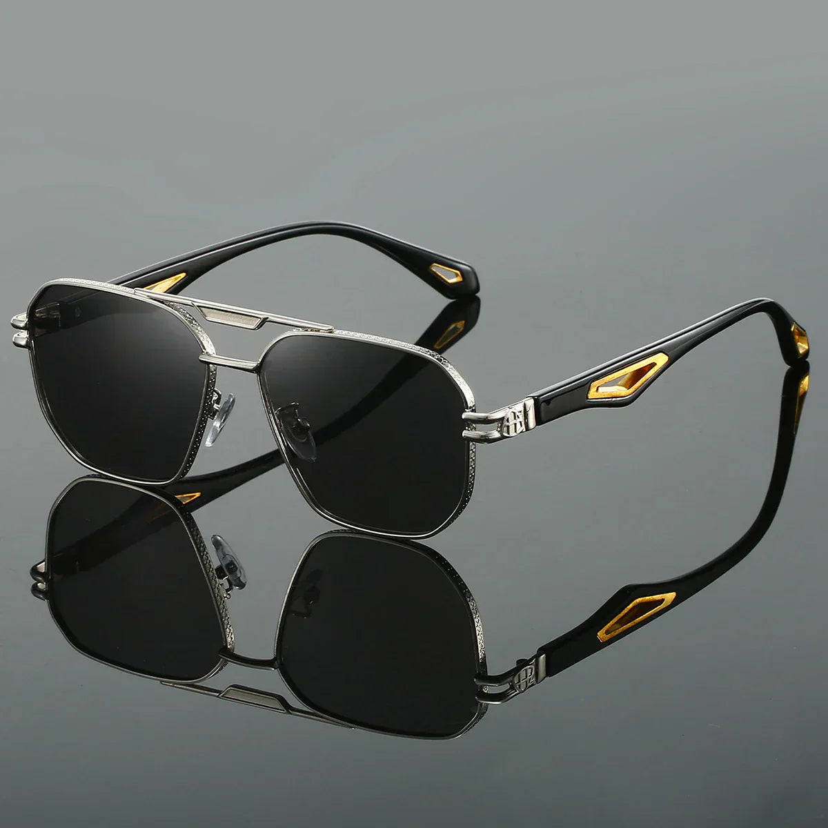 Leiv™ | Drapæ Aviator‑solbriller med intrikat rammekonstruksjon