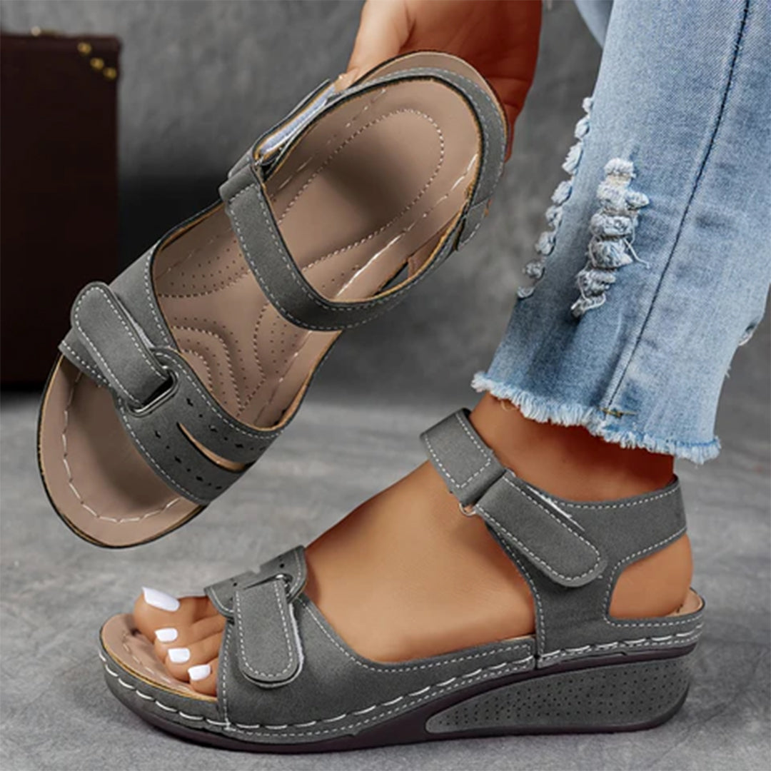Inez™ | Stilige ortopediske sandaler